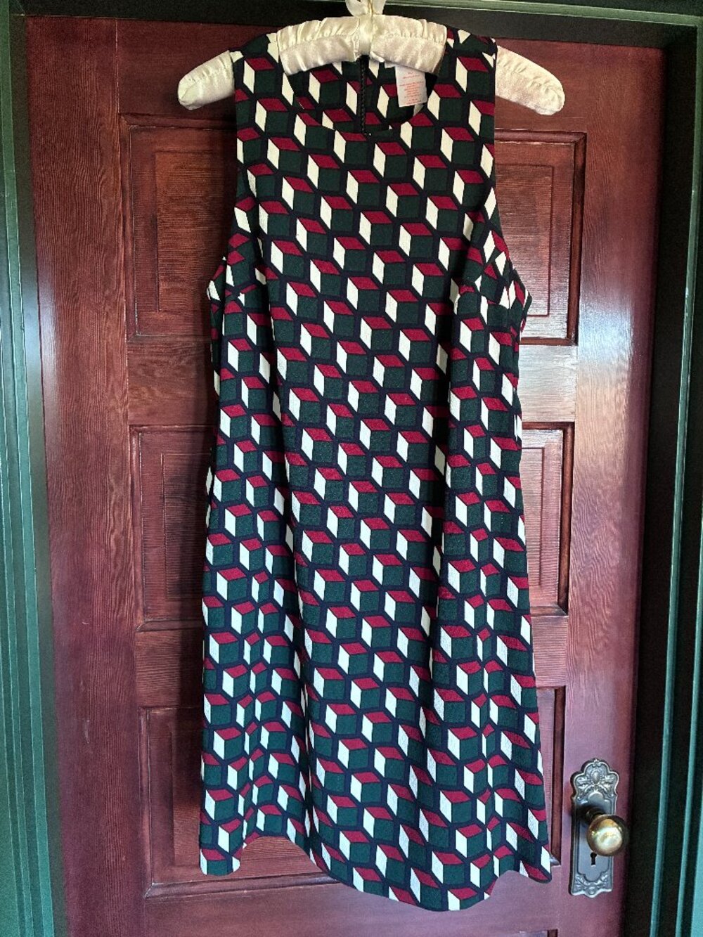 Geometric pattern jumper dress with pockets